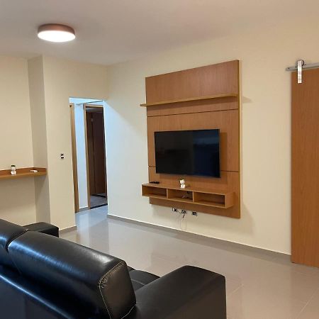 Apartamento Com Piscina No Centro Lejlighed Ubatuba Eksteriør billede