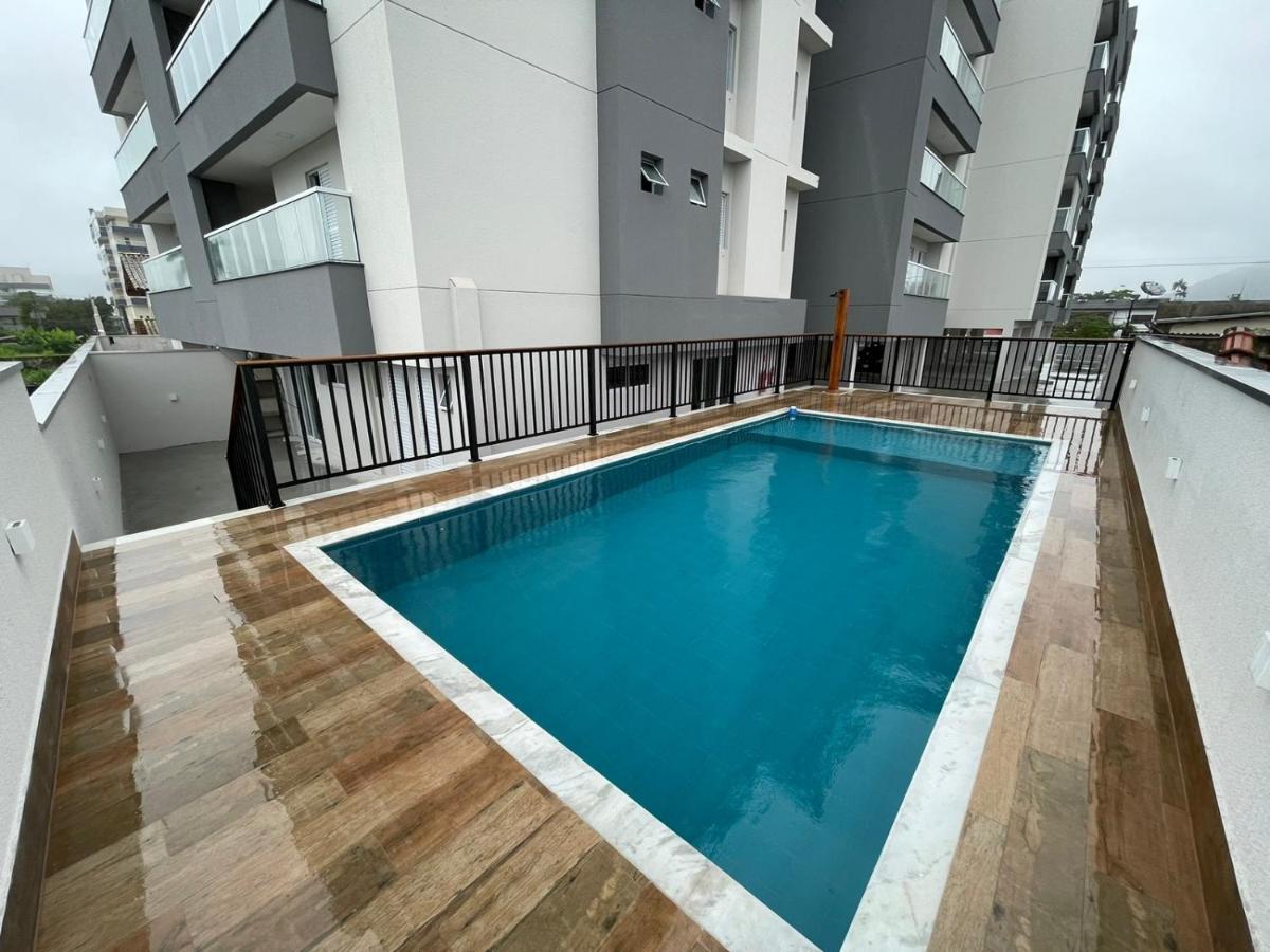 Apartamento Com Piscina No Centro Lejlighed Ubatuba Eksteriør billede