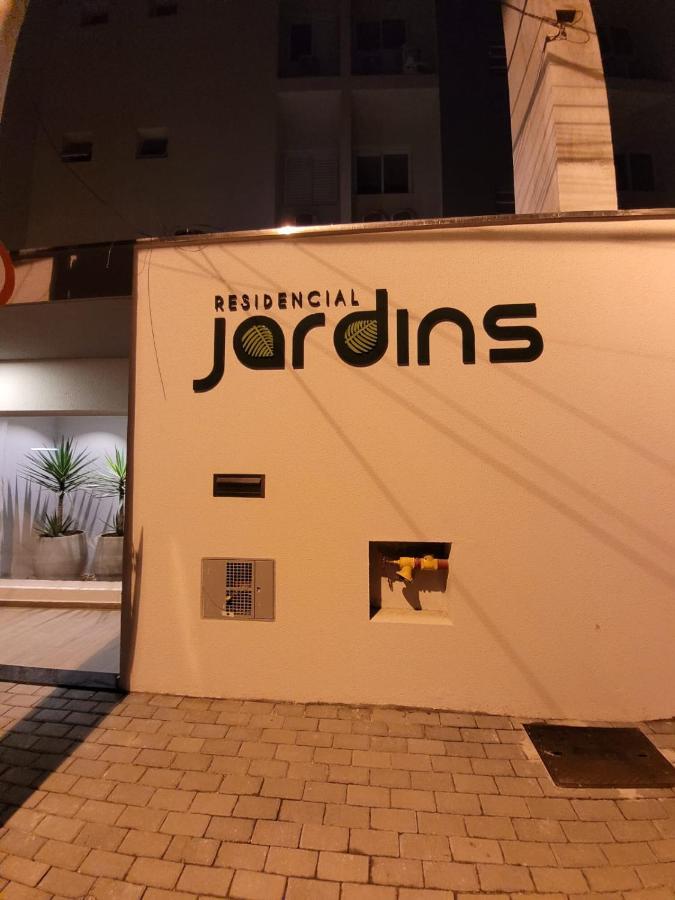 Apartamento Com Piscina No Centro Lejlighed Ubatuba Eksteriør billede