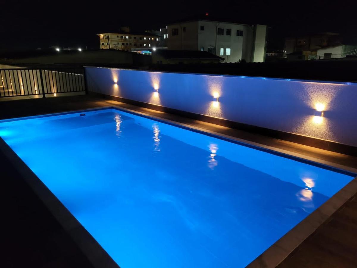 Apartamento Com Piscina No Centro Lejlighed Ubatuba Eksteriør billede