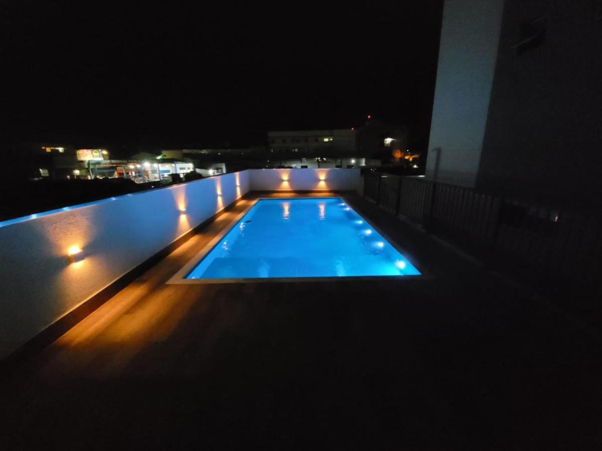 Apartamento Com Piscina No Centro Lejlighed Ubatuba Eksteriør billede
