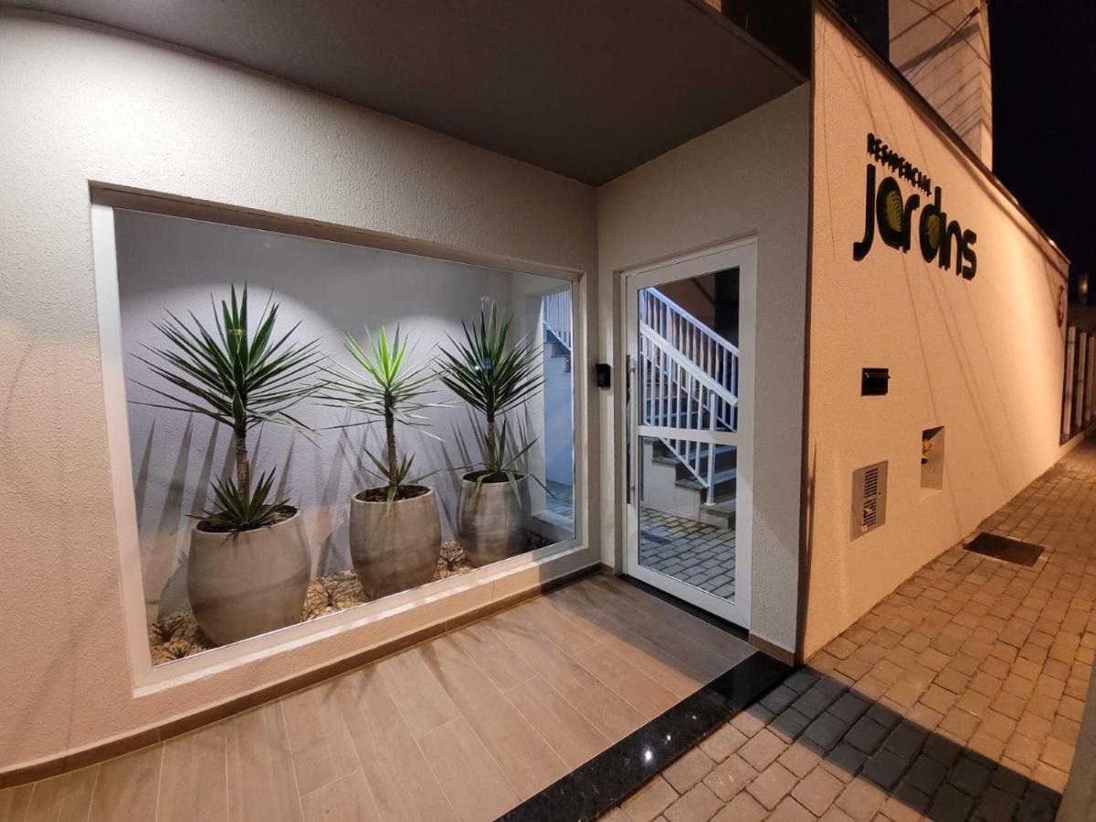 Apartamento Com Piscina No Centro Lejlighed Ubatuba Eksteriør billede
